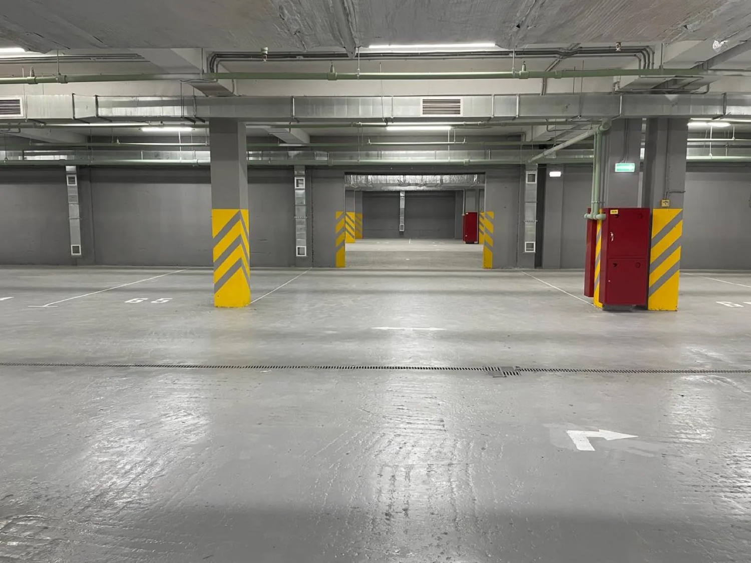 Машиноместо, 13 м²